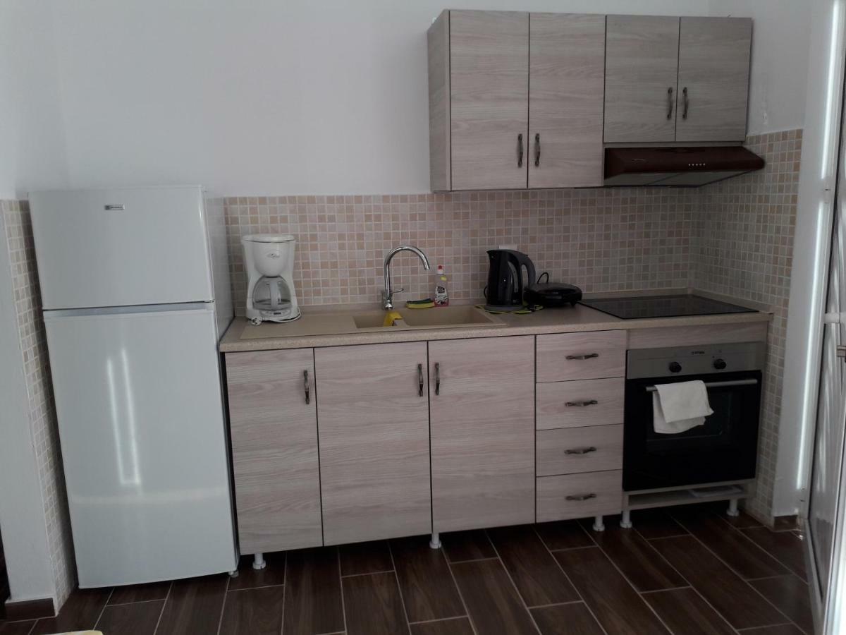 Petasos Apartments 1 Gennadi Extérieur photo